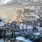 Hotel Cavour Et Des Officiers Bard