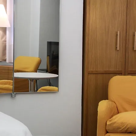 Hotel Cavour Et Des Officiers 3*