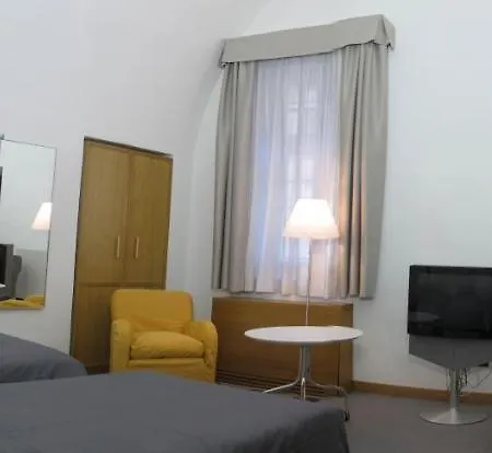 Cavour Et Des Officiers