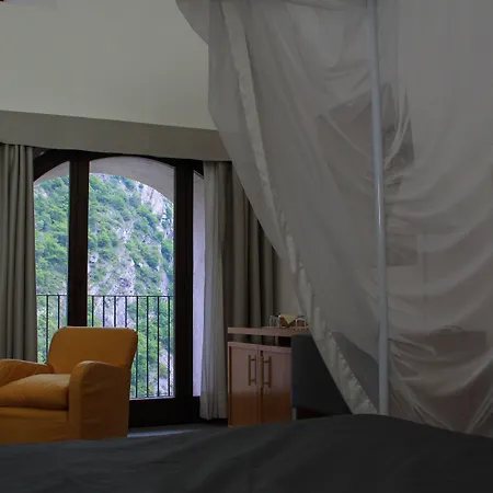 Hotell Cavour Et Des Officiers Bard