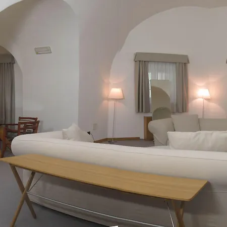 Cavour Et Des Officiers 3* Bard