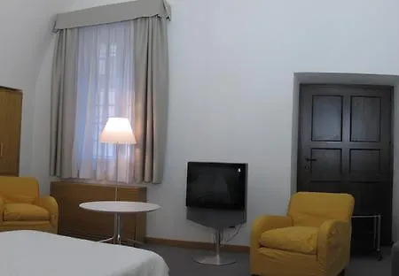 Cavour Et Des Officiers 3*