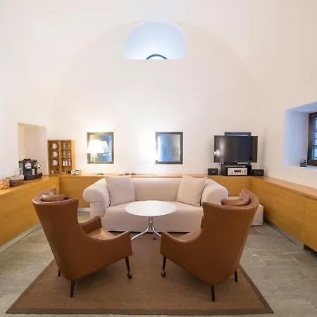 Cavour Et Des Officiers Hotell Bard