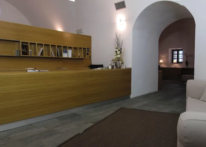 Cavour Et Des Officiers 3*