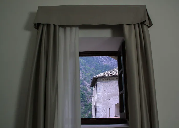 Cavour Et Des Officiers Bard