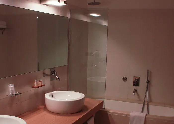 Cavour Et Des Officiers Hotel