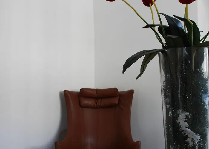 Cavour Et Des Officiers Hotel